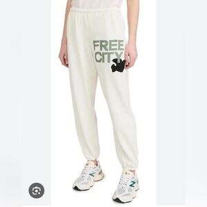 FREECITY sweatpants